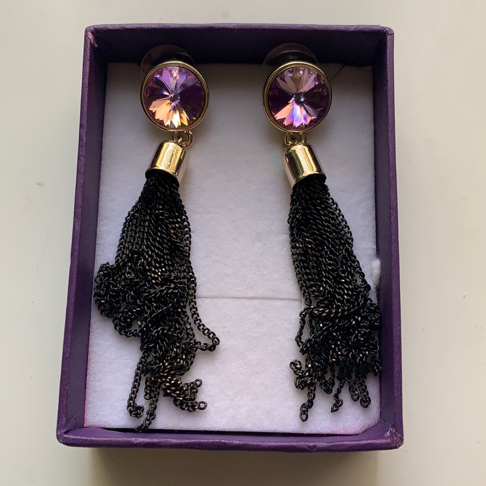 NWT Iridescent purple & black accent earrings